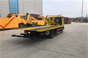 金门非事故拖车